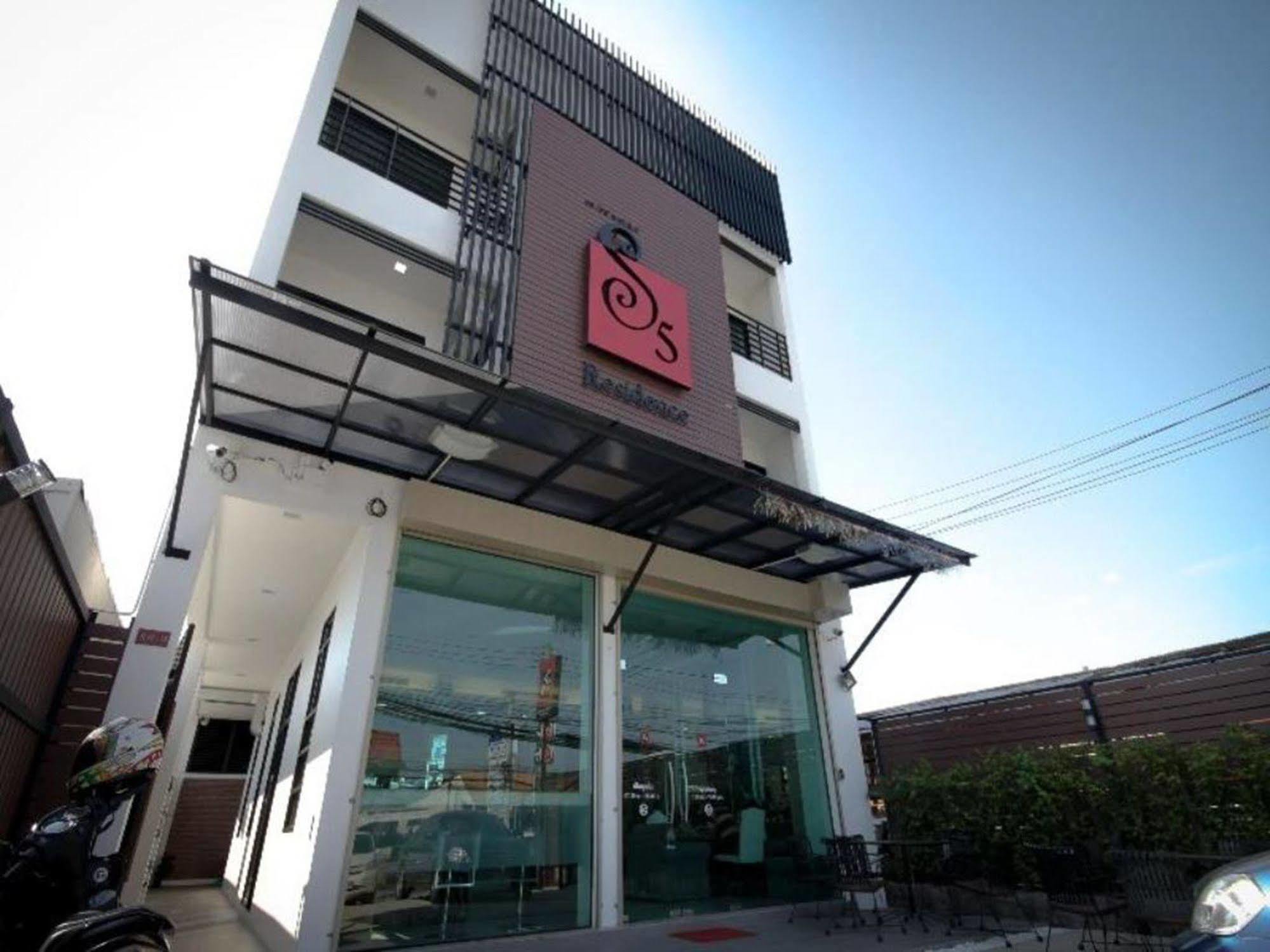 S5 Residence&Cafe Chalong Exterior foto